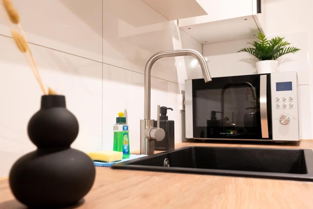 Hamburg City Apartment For 5 Eksteriør bilde