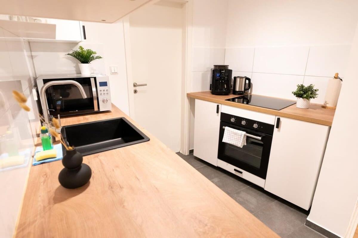 Hamburg City Apartment For 5 Eksteriør bilde